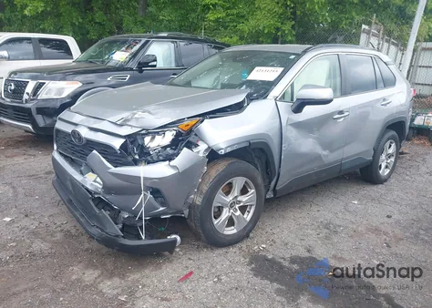 2020 Toyota Rav4 Xle z USA, uszkodzony, nr VIN JTMW1RFV7LJ018413